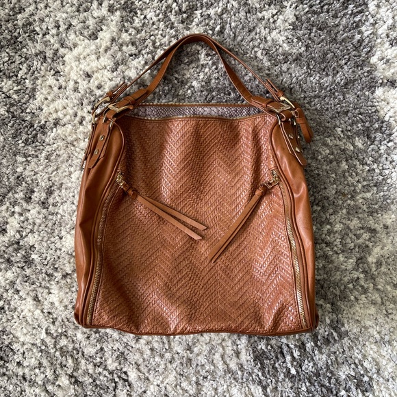 Steve Madden Bwinnie Cognac Brown Hobo zipper bag - Picture 3 of 9